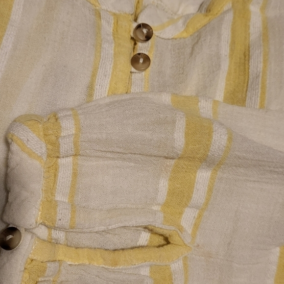 VTG Free People Gauze button top - Picture 6 of 8